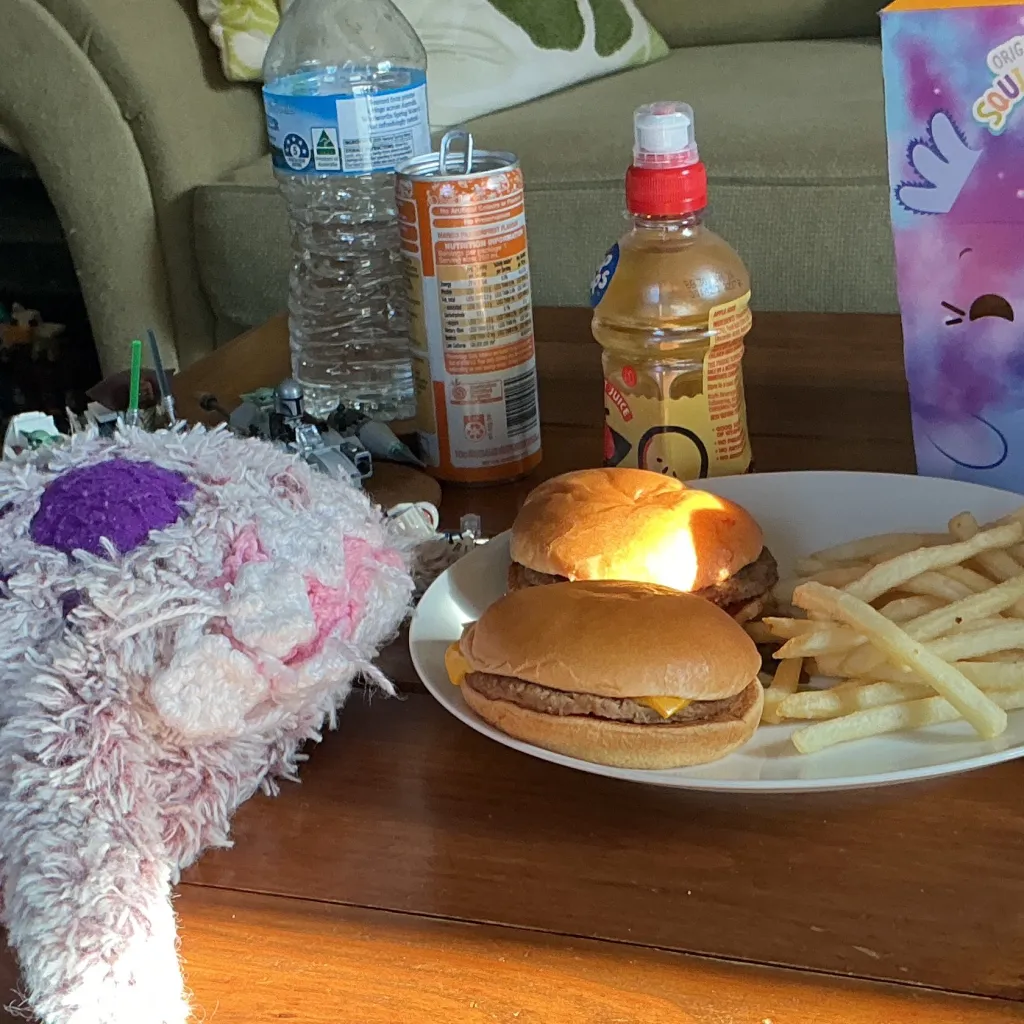 chat with ai character: McDonald’s grumble