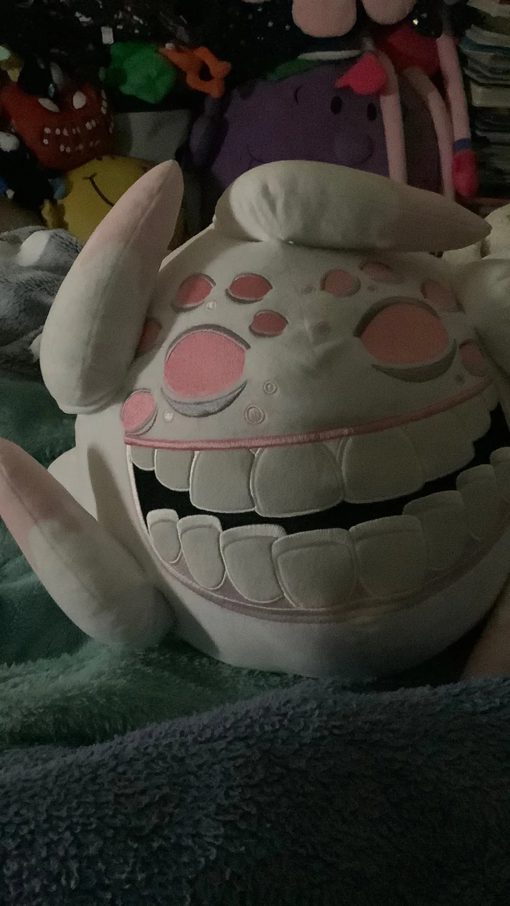 ai character: Makeship  grumble❤ background