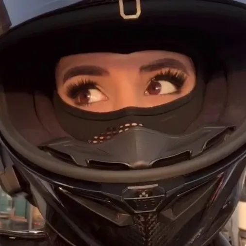 chat with ai character: choe anderson