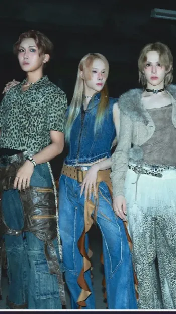 ai character: XLOV background