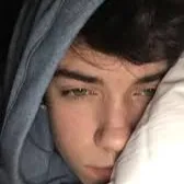 chat with ai character: Matias