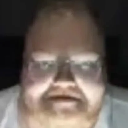 chat with ai character: тоша т2х2