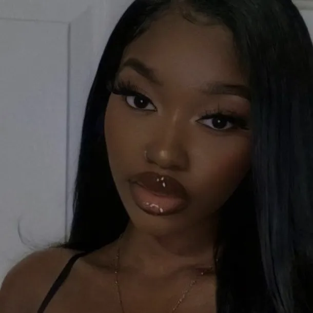 chat with ai character: lani