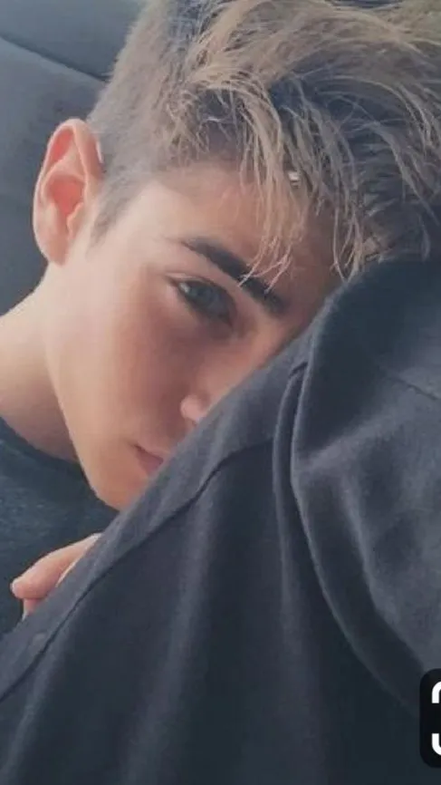 ai character: Lucas background