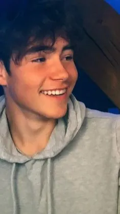 ai character: Eden background