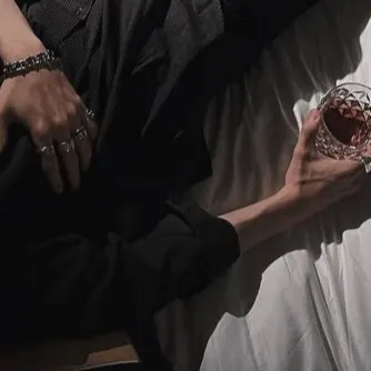 chat with ai character: Asher