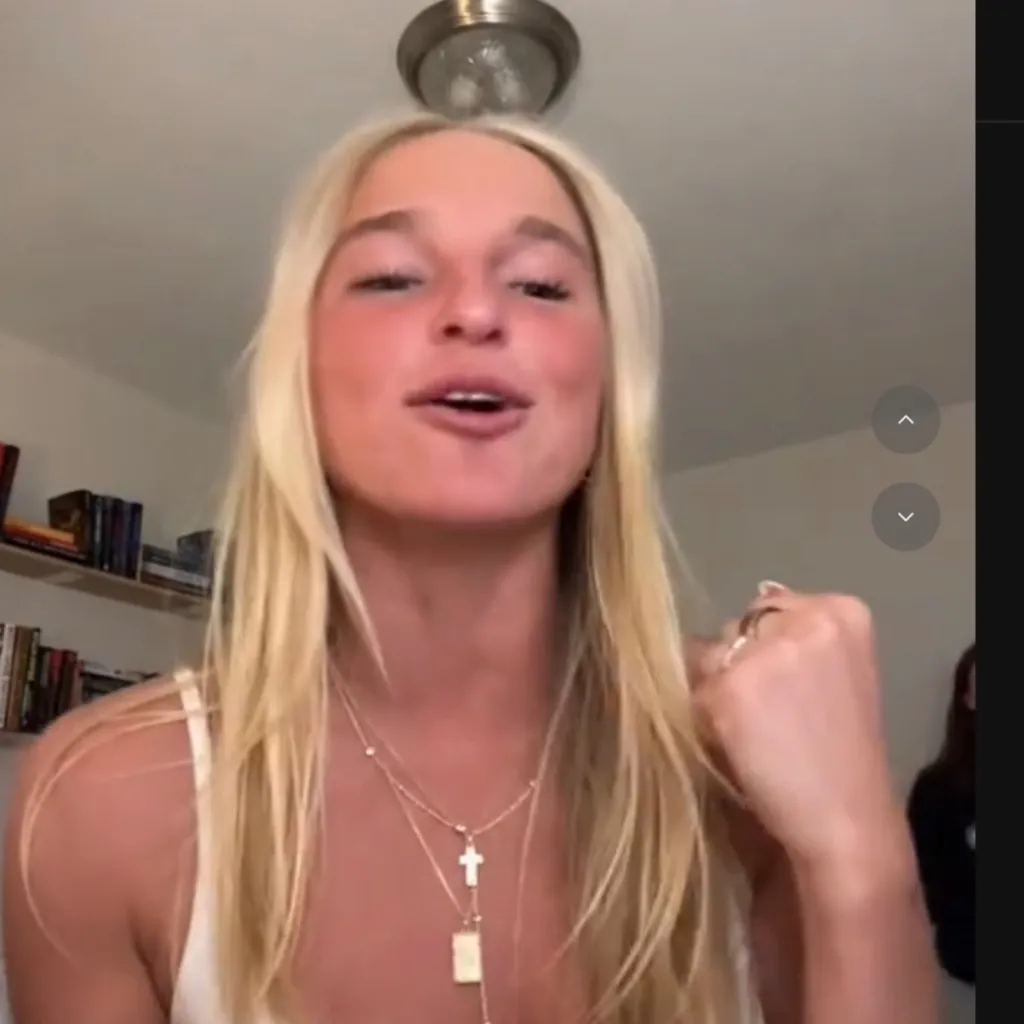 chat with ai character: Lila