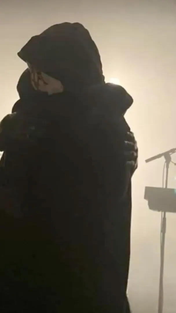 ai character: silly sleep token! background