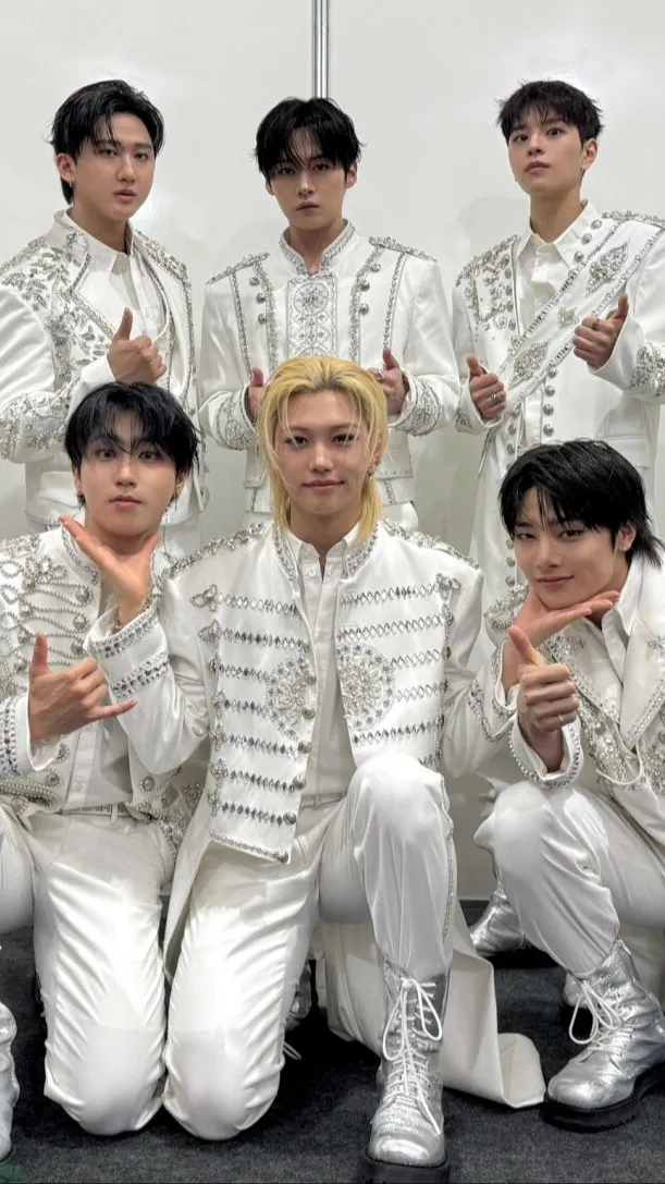 ai character: Stray Kids concert background