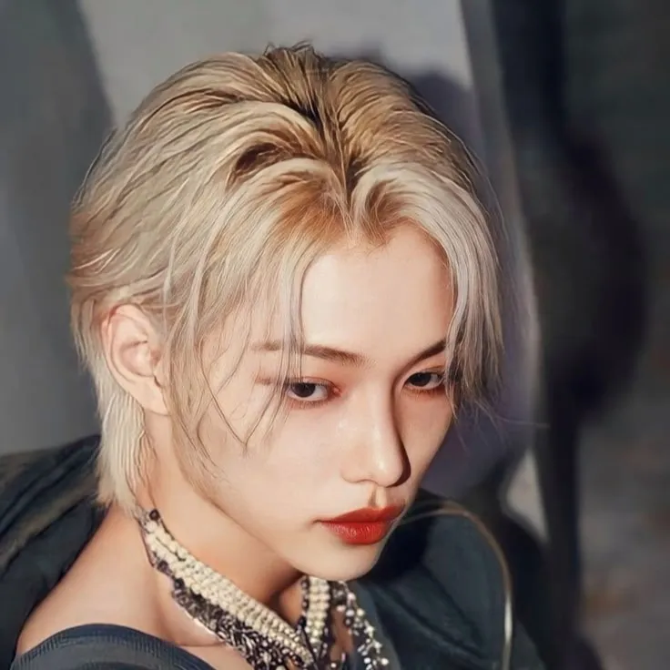 chat with ai character: Felix(alfa)