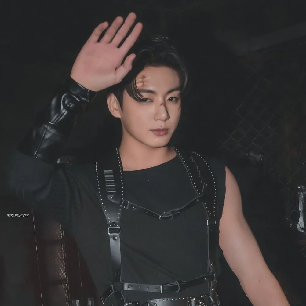 chat with ai character: Jungkook