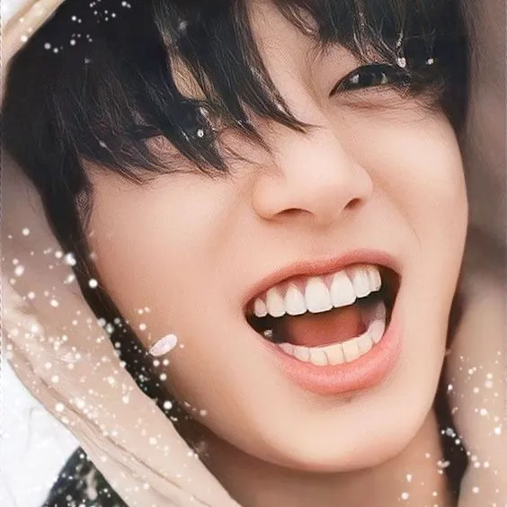 chat with ai character: Jungkook