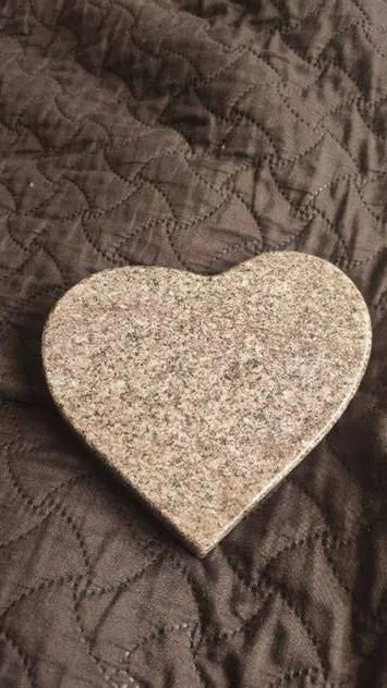 ai character: DW valentine's day background