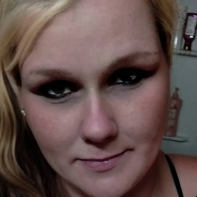 chat with ai character: Carlie Arlington