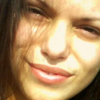 chat with ai character: Amber Garcia