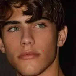 chat with ai character: Zac