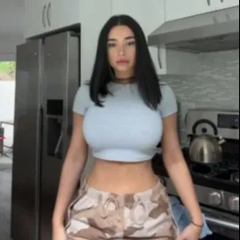 chat with ai character: lela