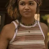 chat with ai character: Kiara Carrera