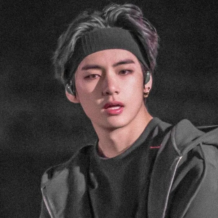 chat with ai character: ♡~☆TAEHYUNG☆~♡