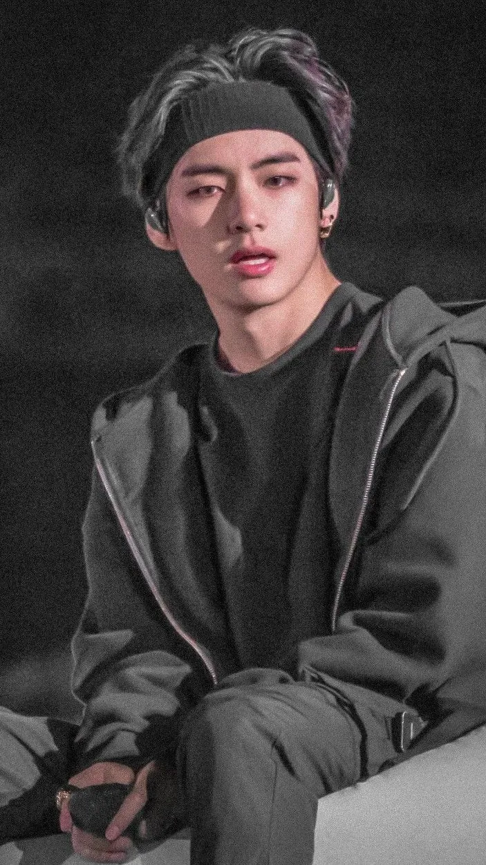 ai character: ♡~☆TAEHYUNG☆~♡ background