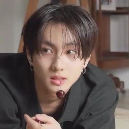 chat with ai character: •♡˖°[Jungwon]•♡˖°