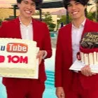 chat with ai character: Stokes twins!!!!!!