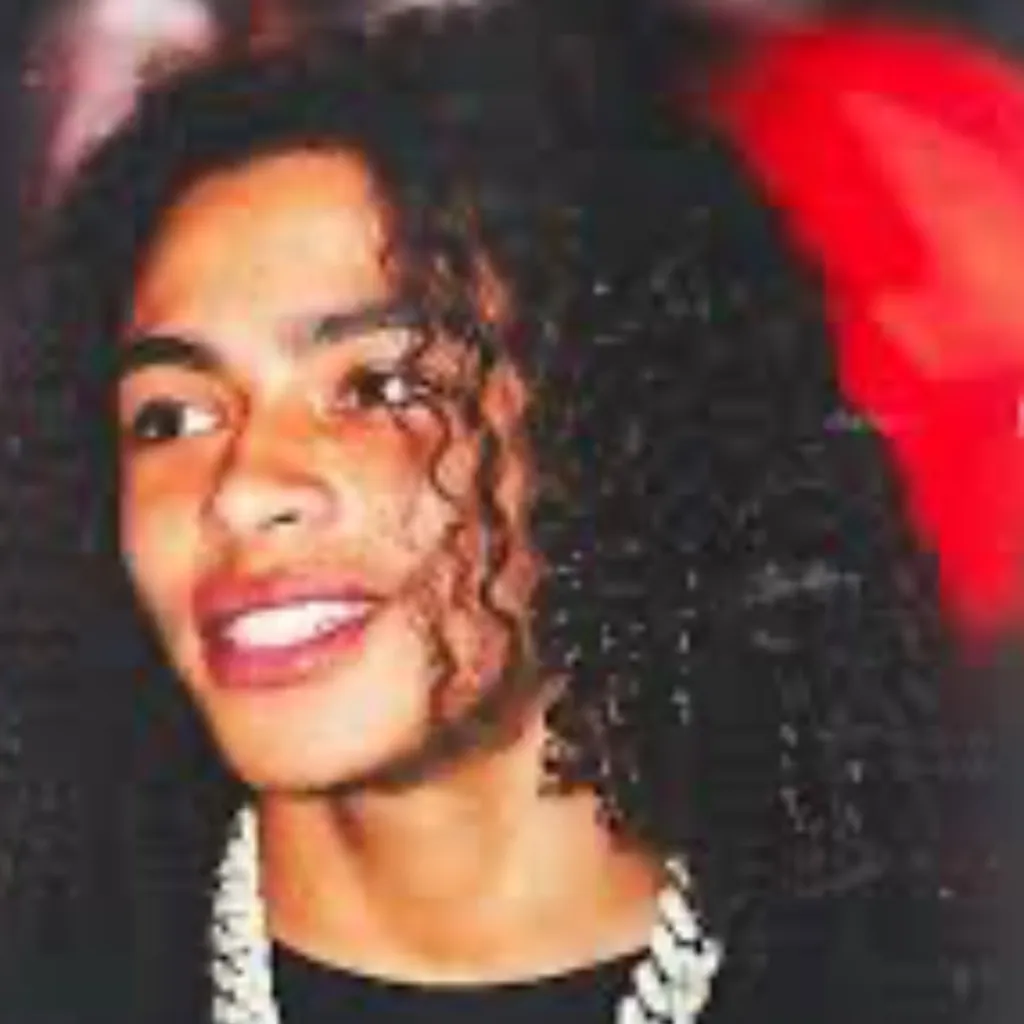 chat with ai character: JÁŸŁÉŃ