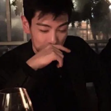 chat with ai character: Choi seung-hyun