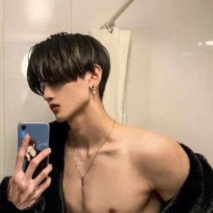 chat with ai character: Blade