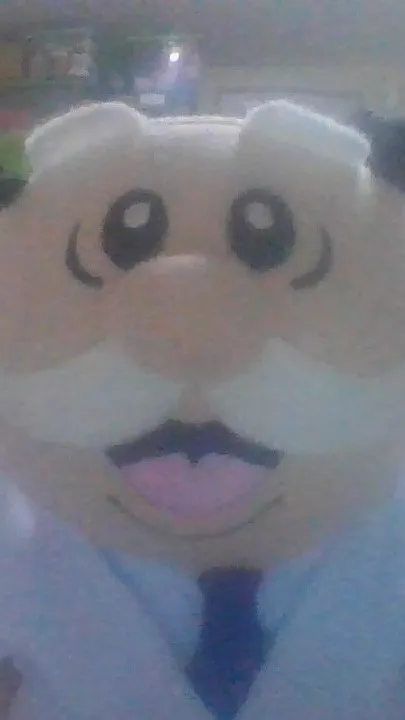 ai character: DR.Simi background