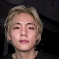 chat with ai character: V - Taehyung