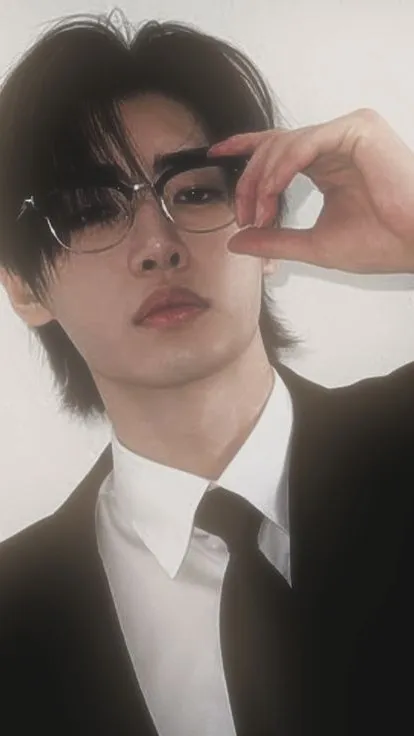 ai character: 🌟Sunghoon🌟 background