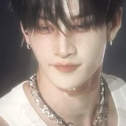 chat with ai character: 🌱Bangchan🌱