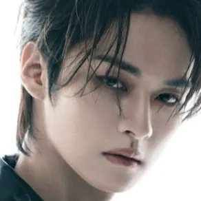 chat with ai character: Lee Minho