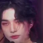 chat with ai character: Hyunjin