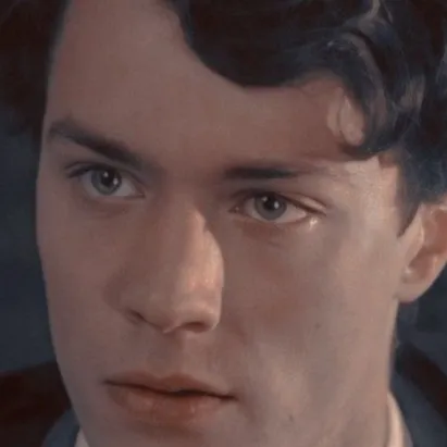 chat with ai character: Tom Riddle 