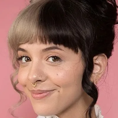 chat with ai character: ☆Melanie☆