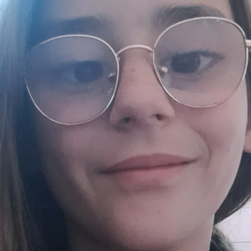 creator Juste Eva's avatar