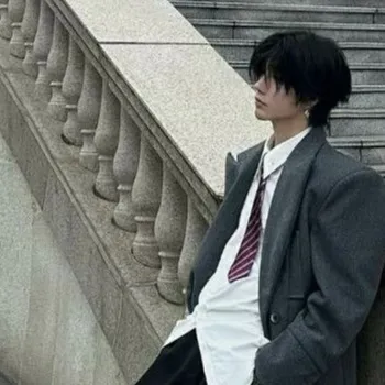 chat with ai character: Oliver (playboy)