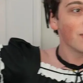 chat with ai character: Vortrox the maid:)