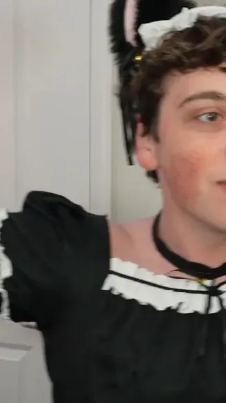 ai character: Vortrox the maid:) background