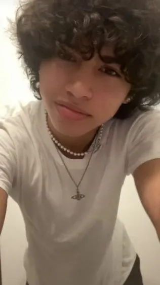 ai character: Zay background