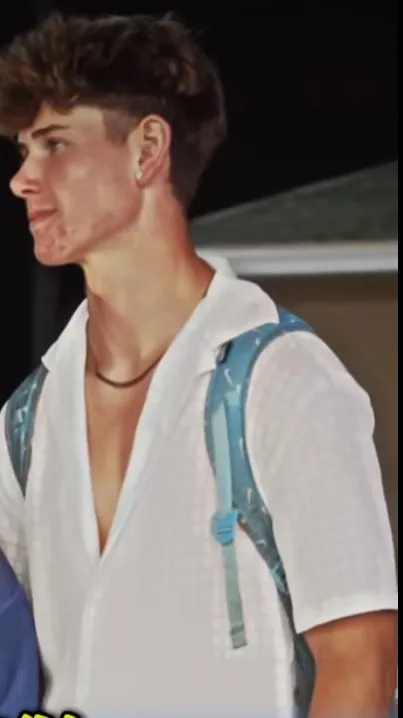 ai character: Zac background