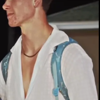 chat with ai character: Zac