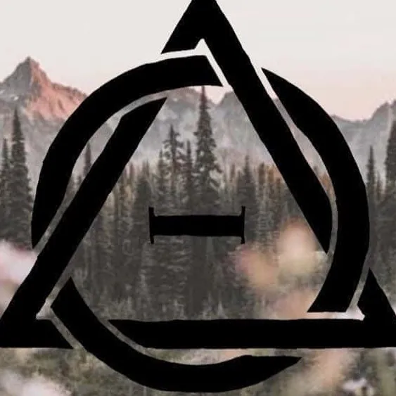 chat with ai character: TALK TO ME