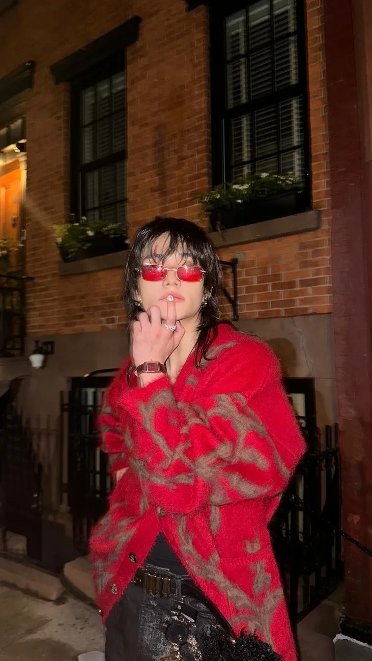 ai character: hyunjin background