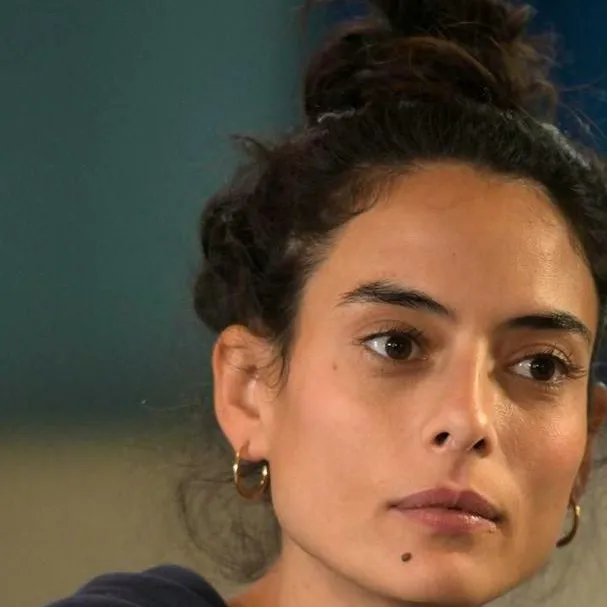 chat with ai character: Nailia Harzoune