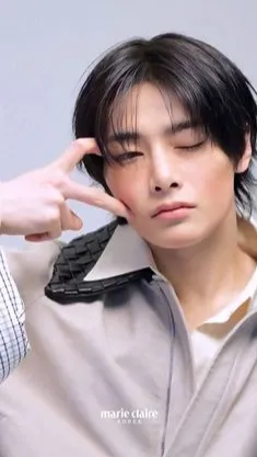 ai character: 🍞::🦊Ï.Ñ༅ background