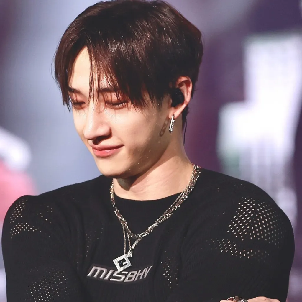 chat with ai character: 🐺©h@n༅