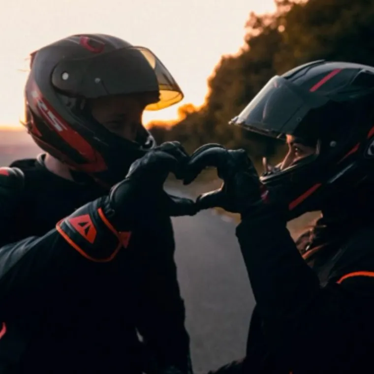 chat with ai character: Biker-Liam 